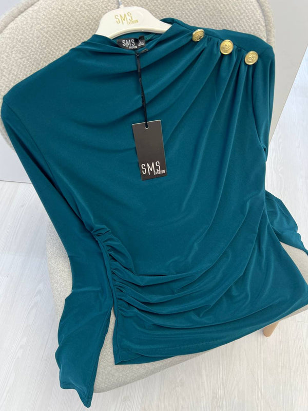 بلوزة رائعة بتفاصيل ازرار ذهبية - Sateen style