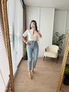 بنطلون Mom جينز ازرق فاتح - Sateen style