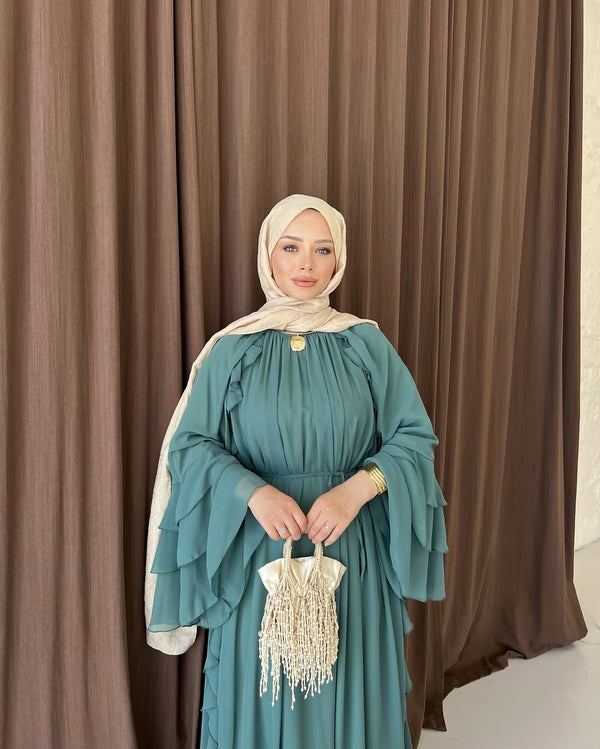 فستان شيفون مع وشاح