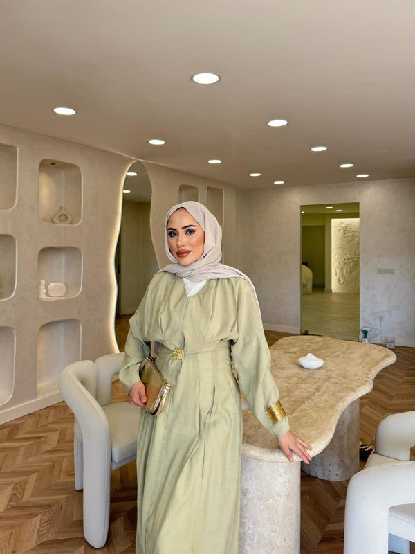 فستان البروش الرائع